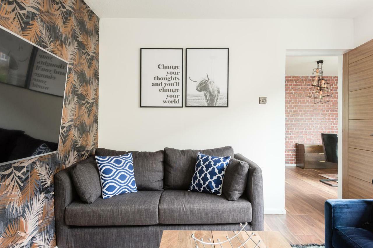 Apartament The Century Chalet - Contemporary 2Bdr Townhouse With Parking Oksford Zewnętrze zdjęcie